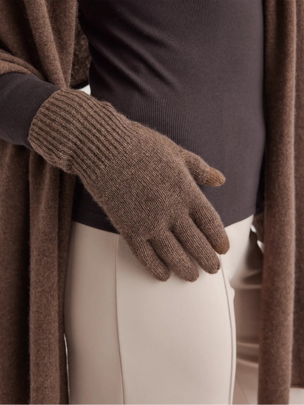 NWT QUINCE Mongolian Cashmere Gloves Brown 0854